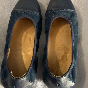 Vionic size 8 Navy Blue Ballet Flats suede and leather upper